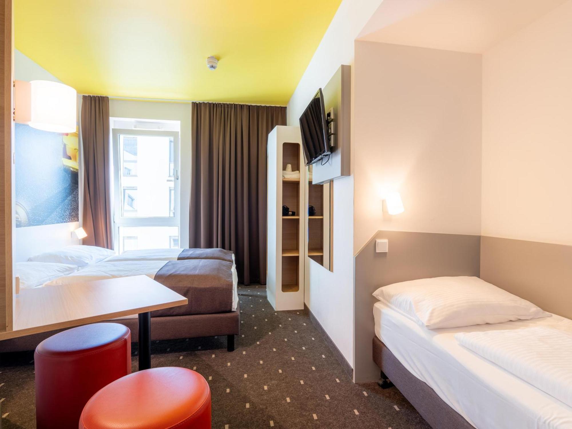 B&B Hotel Stuttgart-Zuffenhausen Exteriör bild