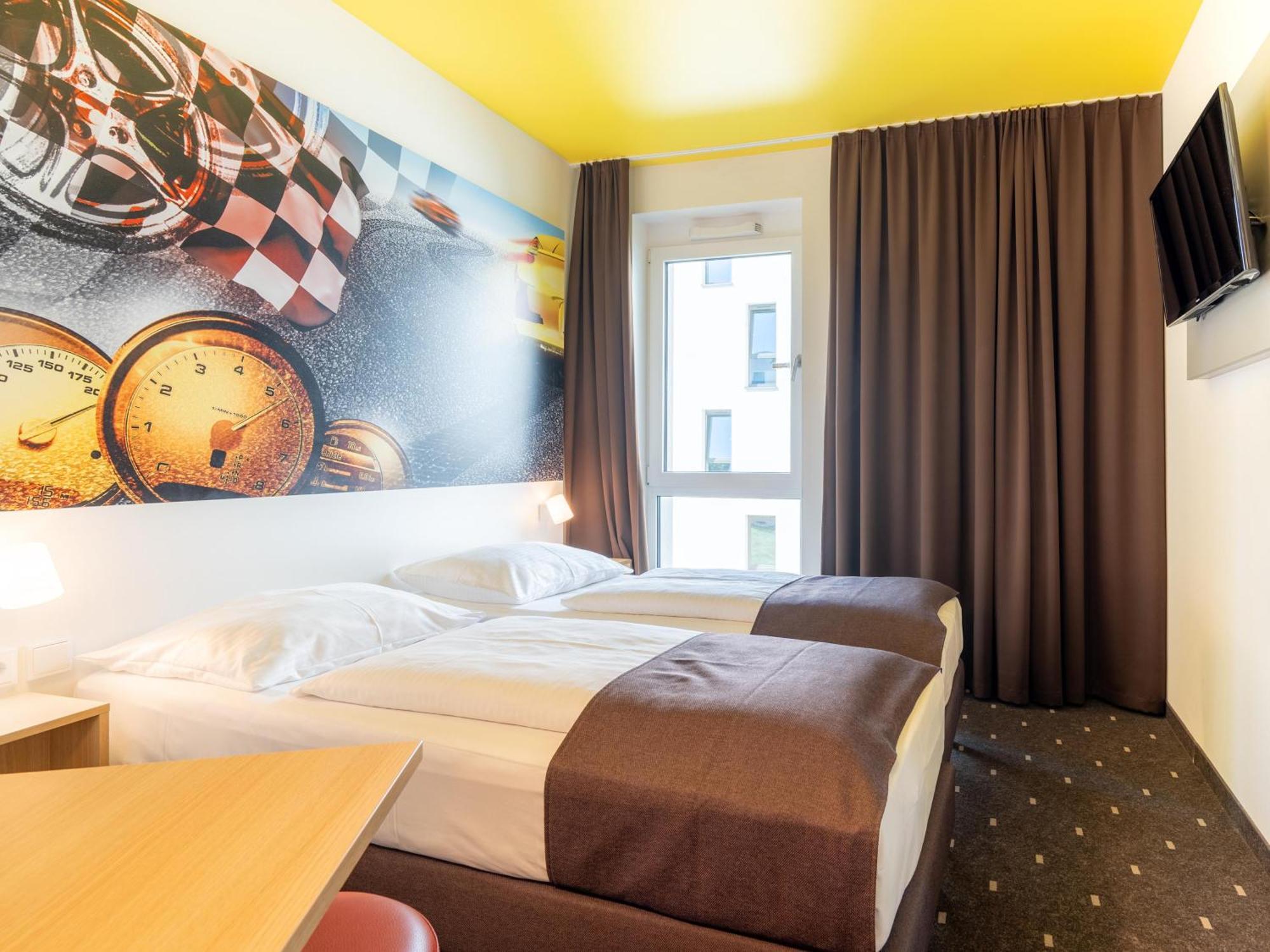 B&B Hotel Stuttgart-Zuffenhausen Exteriör bild